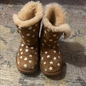 UGG Tan Star-Patterned Boots